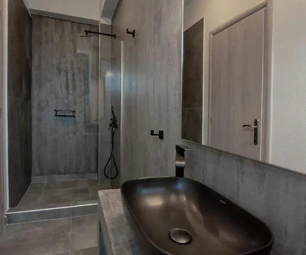 Willa Sunblue Boutique