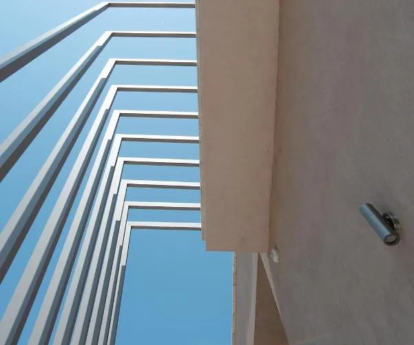 Sunblue Boutique Willa *