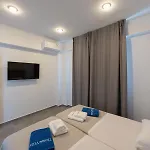 Villa Sunblue Boutique *