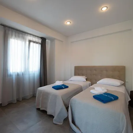 Sunblue Boutique Villa *