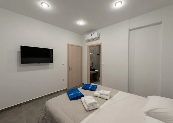 Villa Sunblue Boutique *